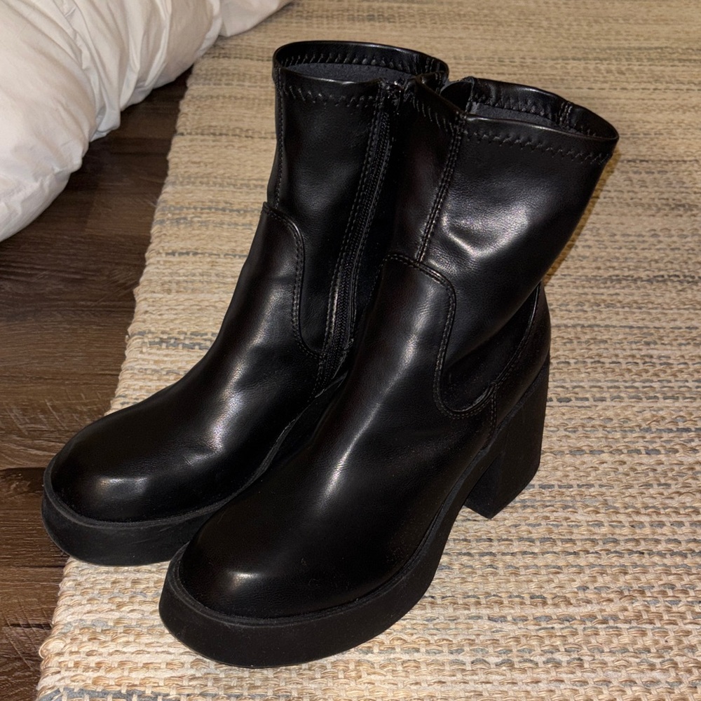 Steve Madden Ankle Boot